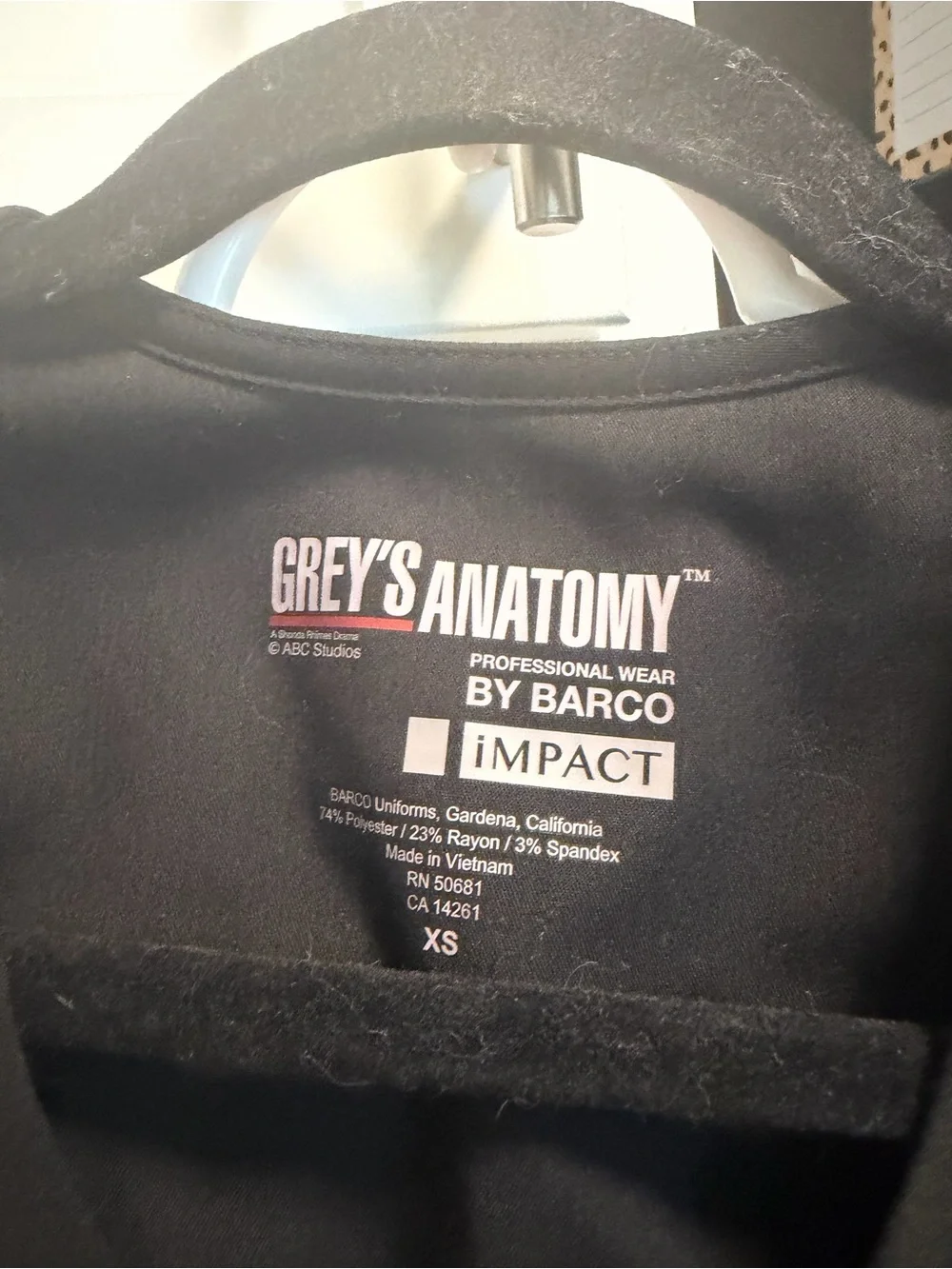 Grey's Anatomy Black Medical Scrub Set with Logo Patch - Picture 5 of 10